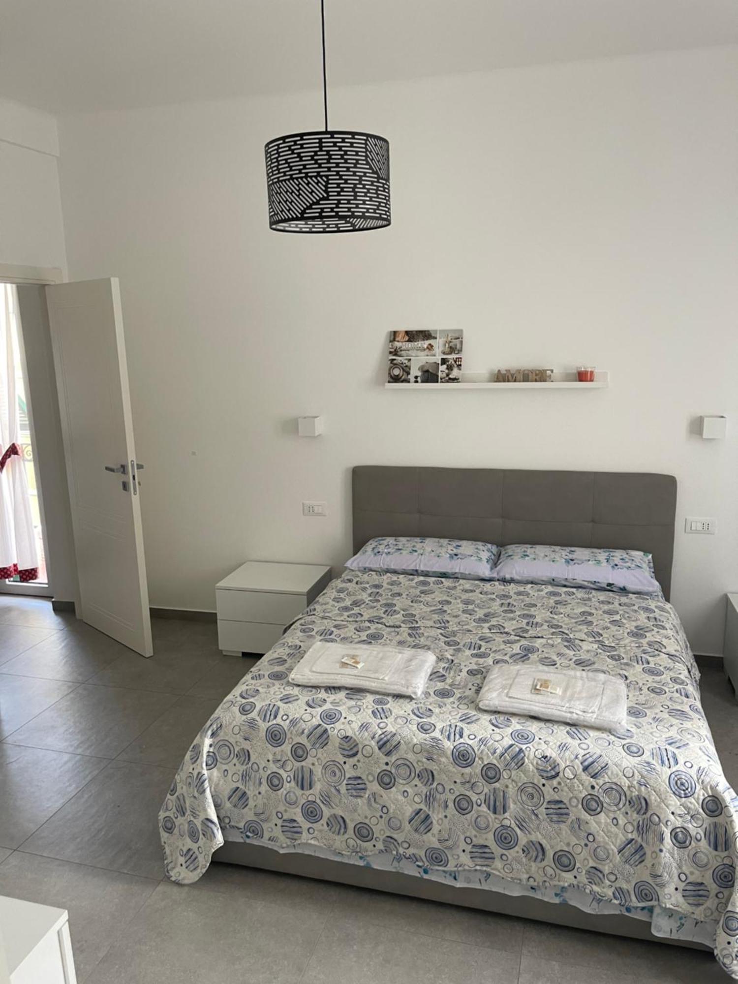 Deluxe Apartment Self Check In Parking Genoa Ngoại thất bức ảnh